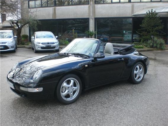 PORSCHE 911 CARRERA 4 993 CABRIOLET