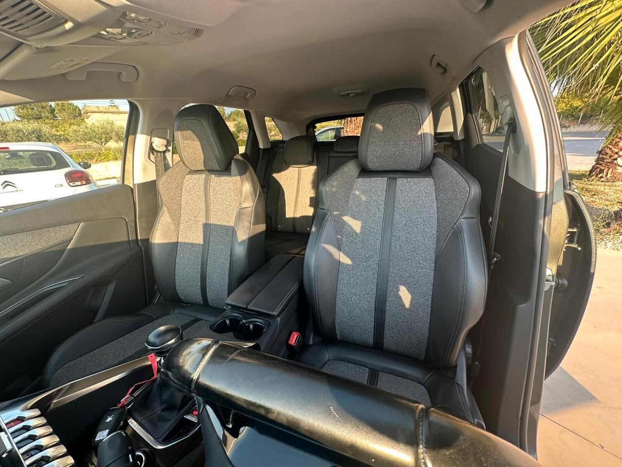Peugeot 3008 1.5 Blue-HDi 130 CV Allure