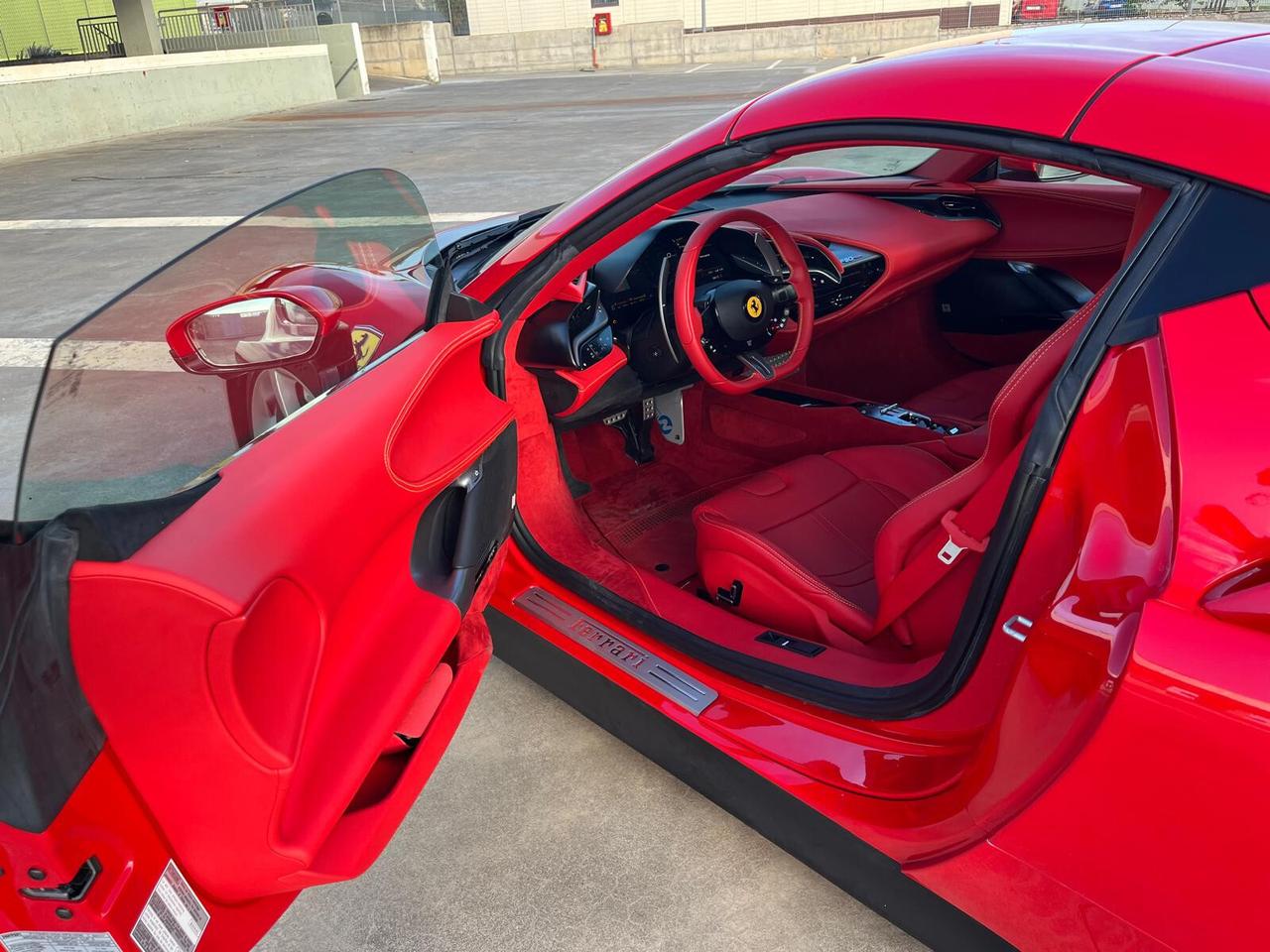 Ferrari SF90 Spider