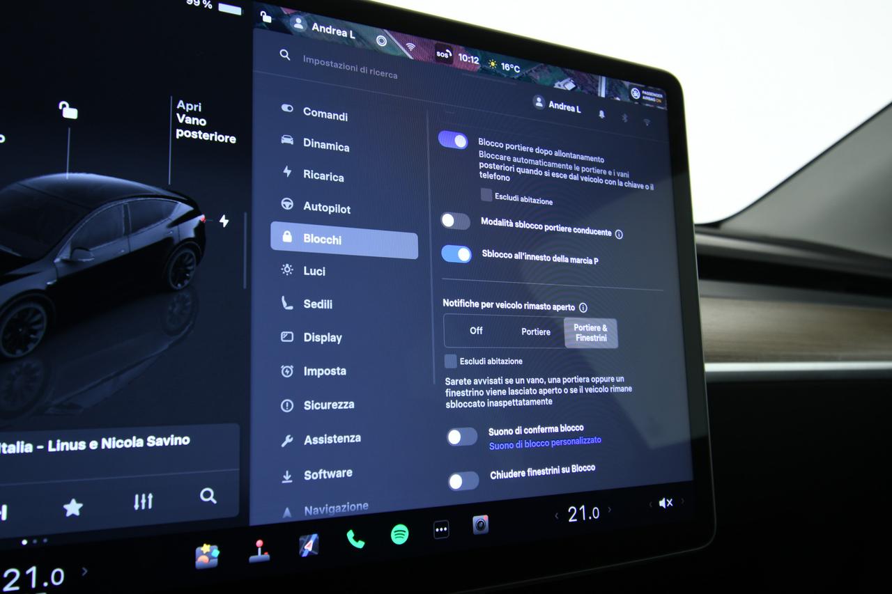 TESLA Model Y Long Range Dual Motor awd + AUTOPYLOT MAX