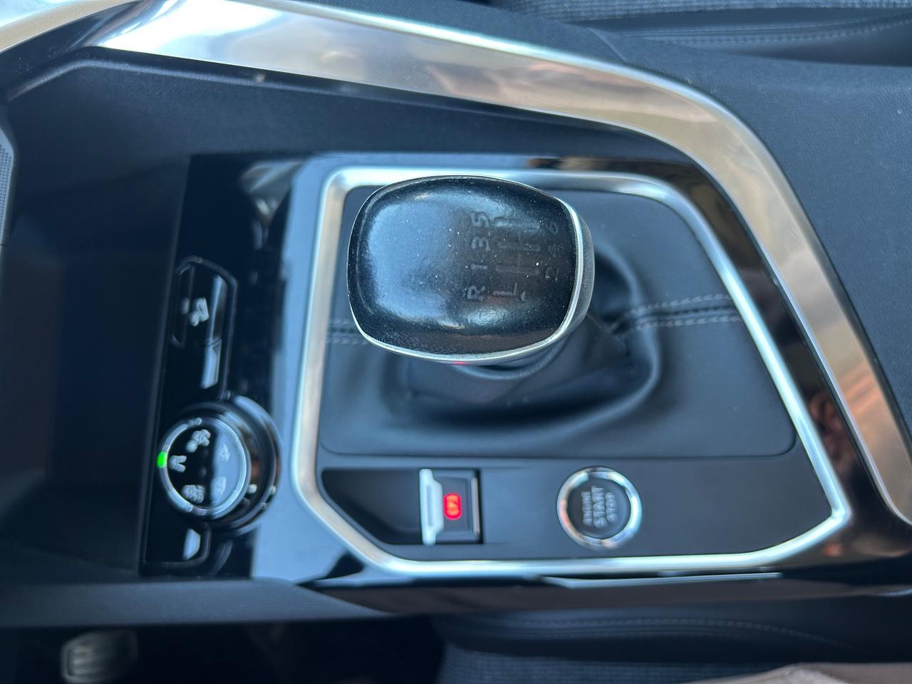 Peugeot 3008 BlueHDi 130 S&S Allure