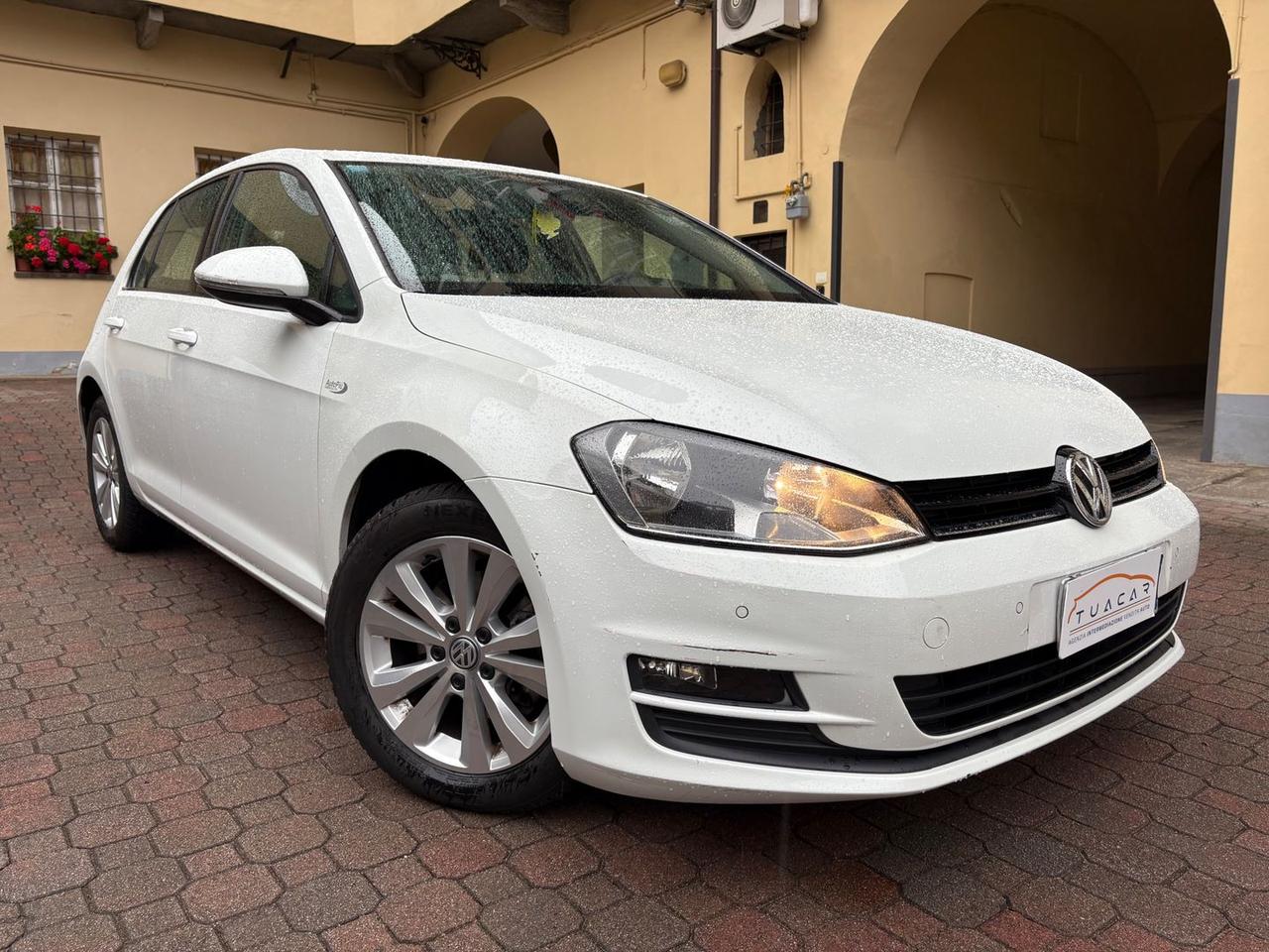 Volkswagen Golf 1.6 TDI Bluemotion #7595