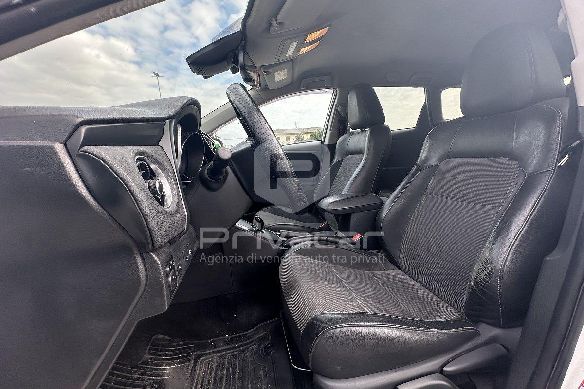 TOYOTA Auris Touring Sports 1.8 Hybrid Lounge
