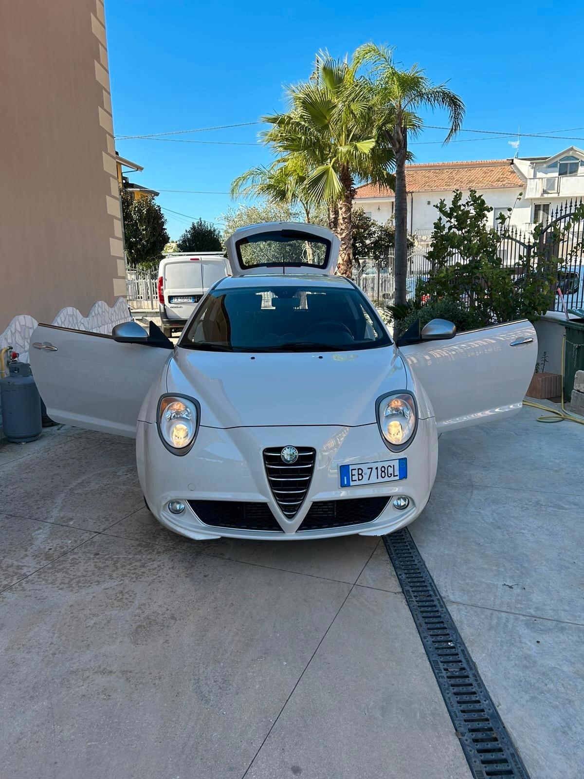 Alfa Romeo MiTo 1.3 JTDm-2 95 CV S&S Distinctive Sport Pack