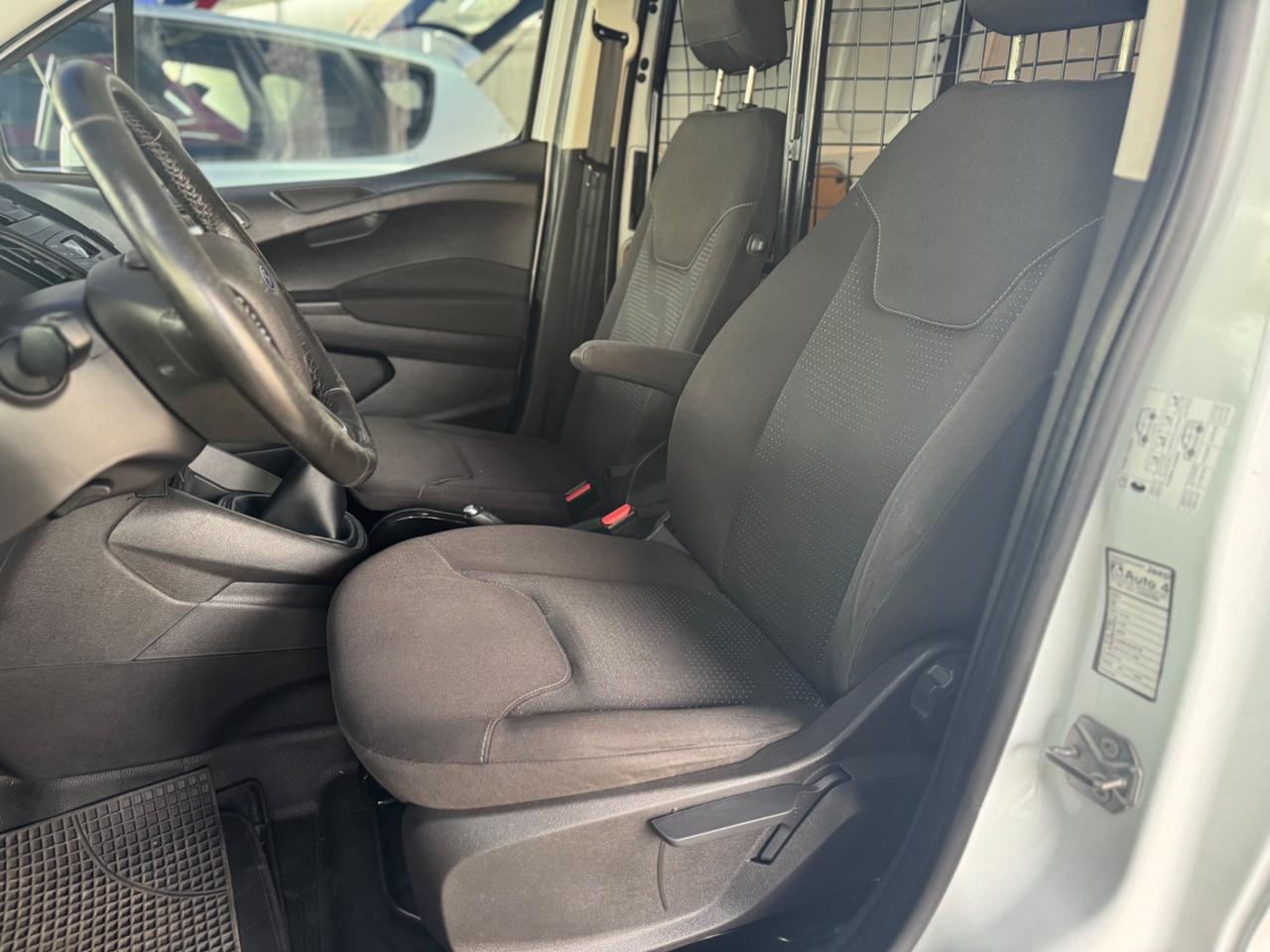 Ford Transit Courier 1.5 TDCi 75CV Van Entry