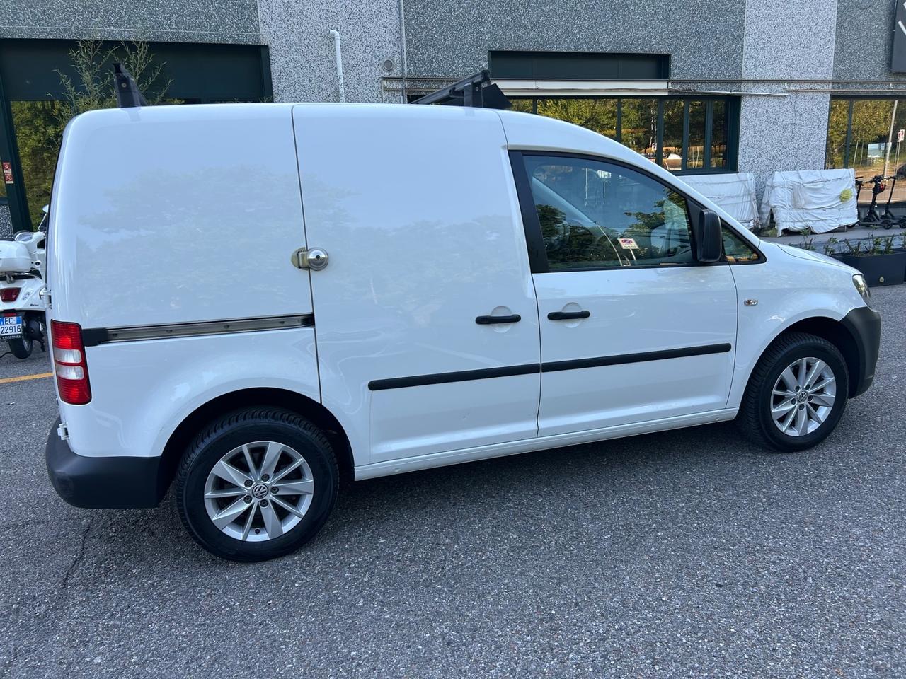 Volkswagen Caddy 1.6 TDI 102 CV 4p.( AUTO CARRO )