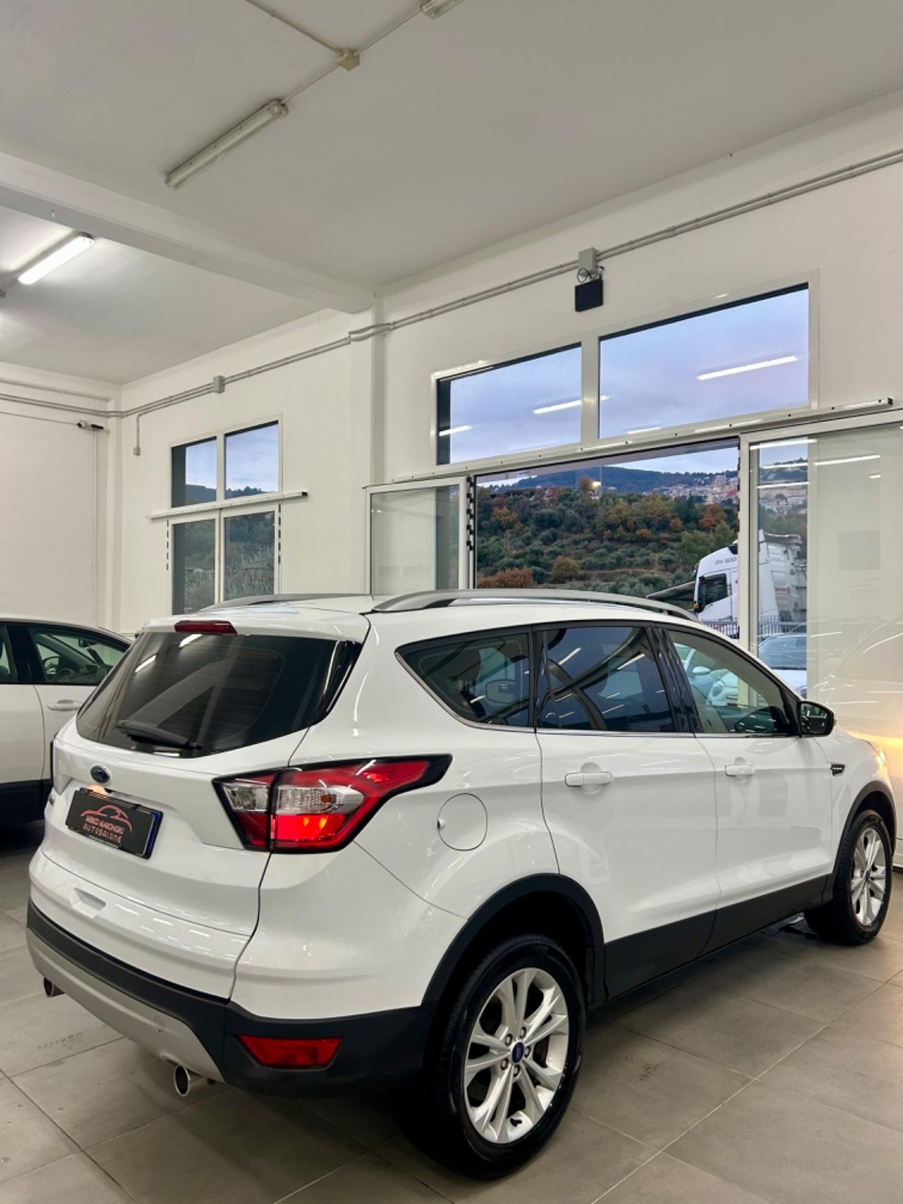 Ford Kuga 2.0 TDCI 150 CV S&S 4WD FINANZIABILE