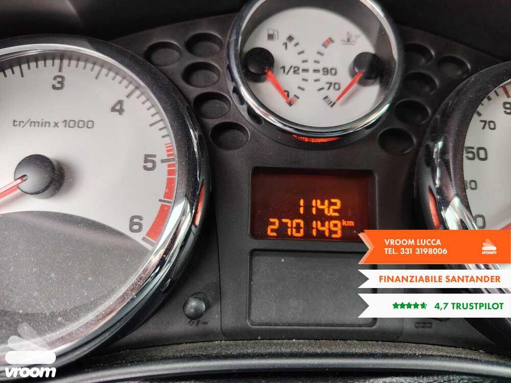 PEUGEOT 207 1.6 8V HDi 112CV CC Féline