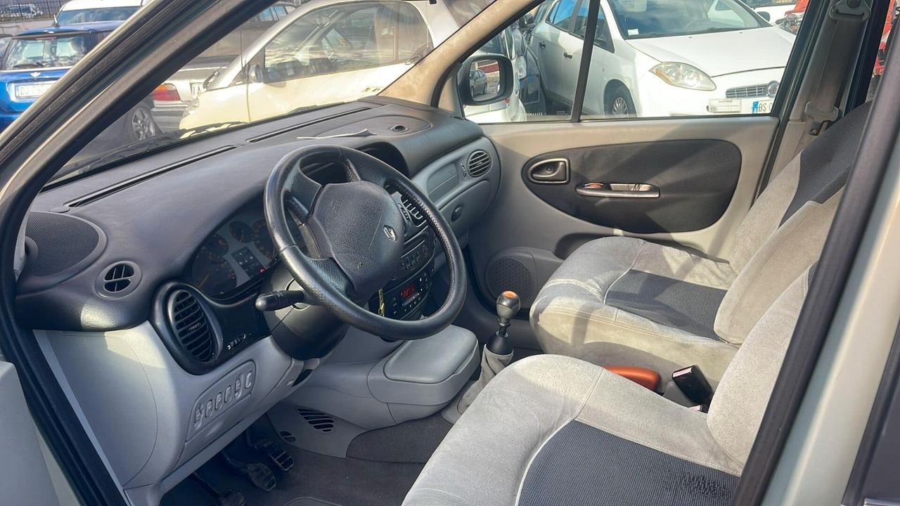 Renault Megane SCENIC XR4