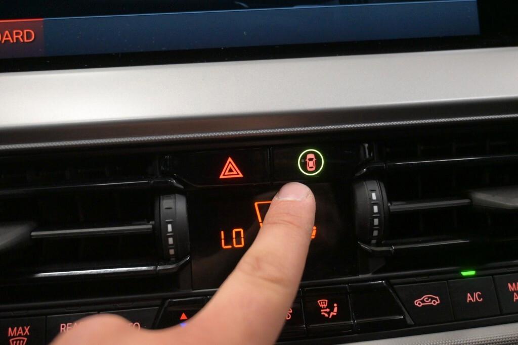 Bmw 116 116d 5p. Business Advantage