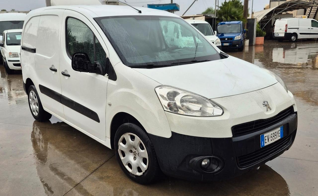 Peugeot partner 3 posti