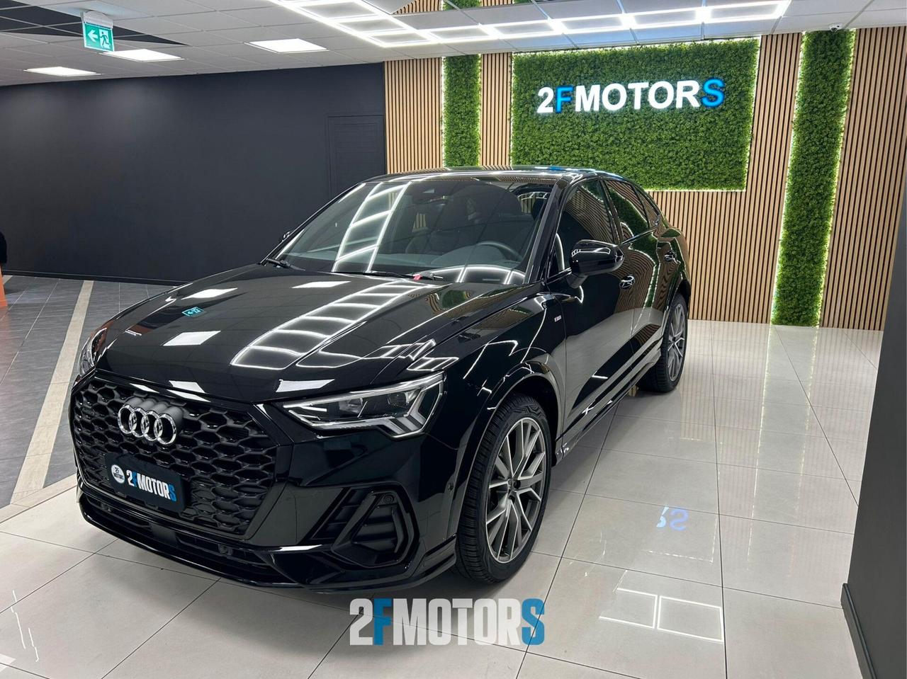 Audi Q3 SBK TDI quattro S tronic Identity Black