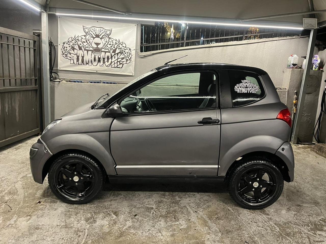 Aixam City Grigio Opaco Permute e trasporto