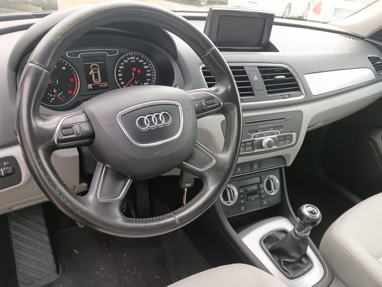 Audi Q3 2.0 TDI Advanced - 2013