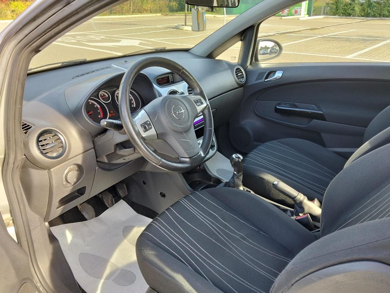 Opel Corsa 1.2 82Cv 3 Porte*Aux*Neopatentati