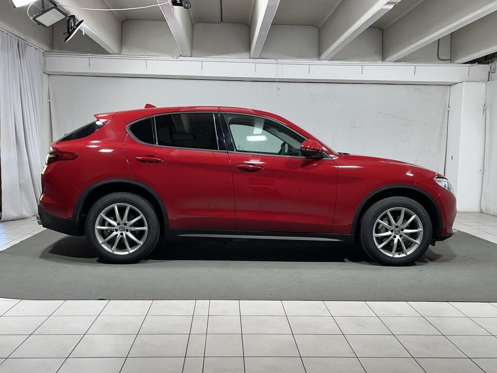 Alfa Romeo Stelvio 2.0 t Executive Q4 200cv auto my19