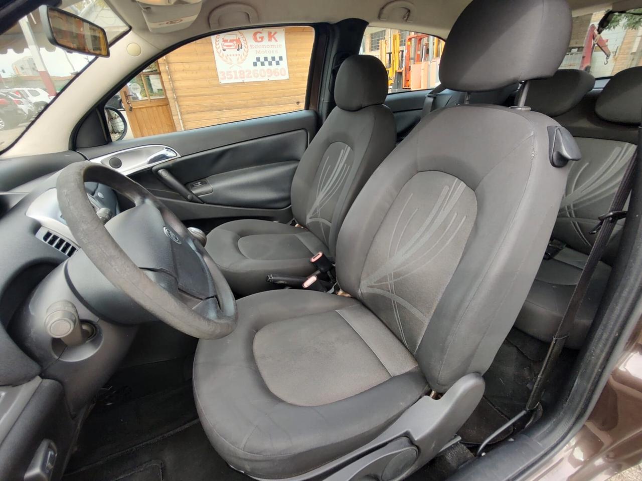 Lancia Ypsilon 1.2 69 CV 5 porte GPL Ecochic Platinum, benzina\gpl, OK NEOPATENTATI