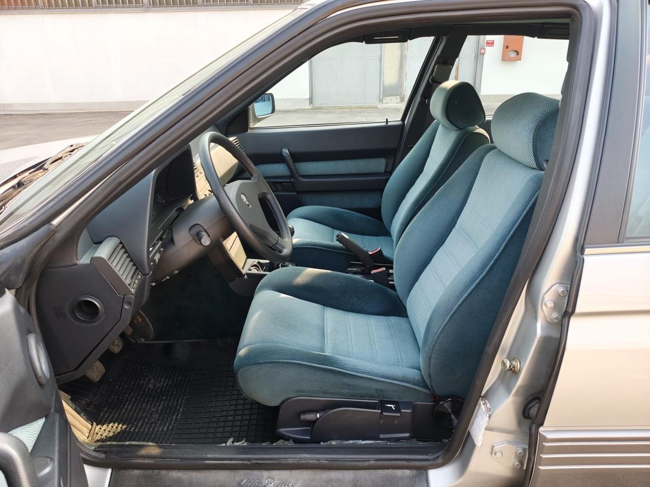 Alfa Romeo 164 2.0i Twin Spark