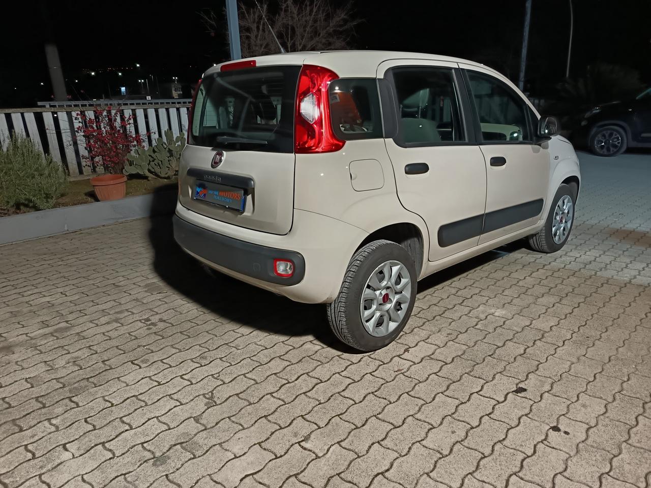 FIAT Panda 0.9 TwinAir Turbo Natural Power Lounge