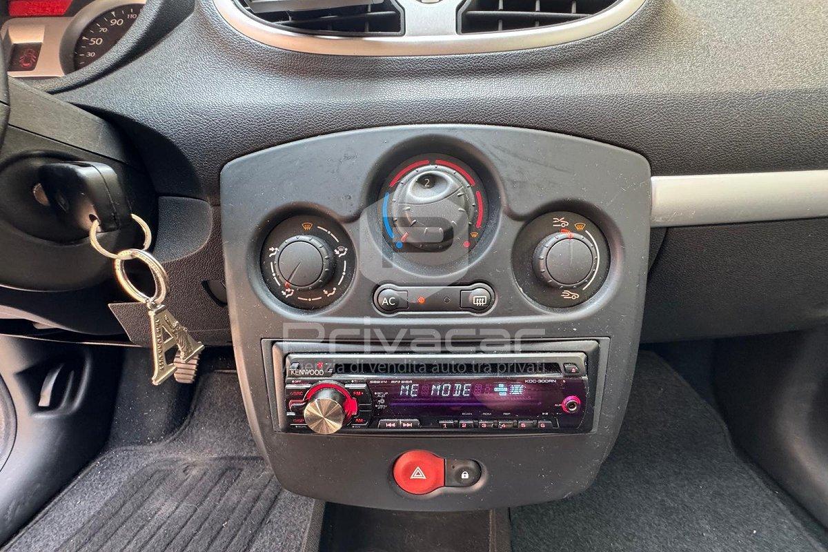 RENAULT Clio 1.2 16V 3 porte Dynamique