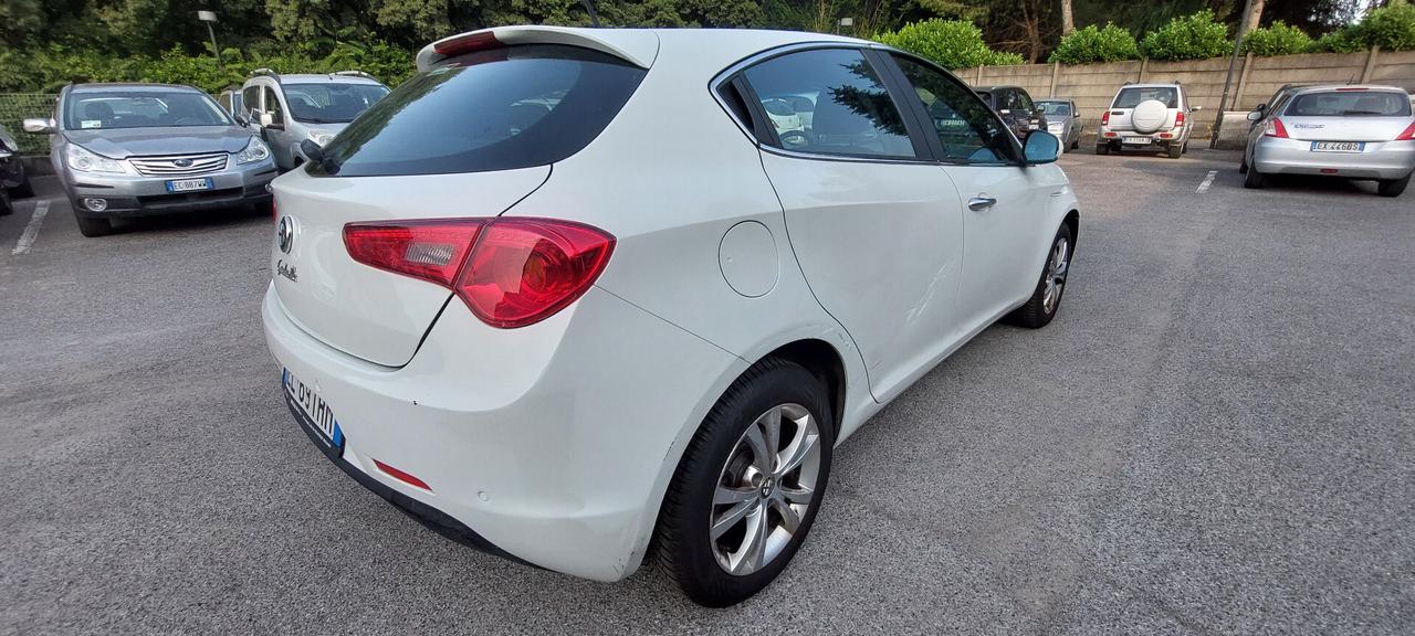 Alfa Romeo Giulietta 1.4 Turbo MultiAir Distinctive