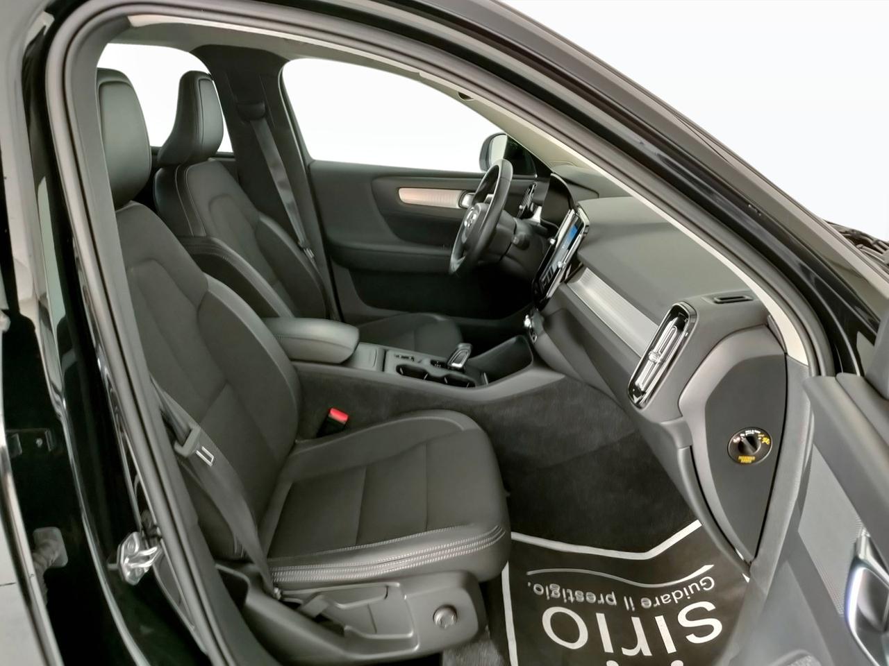 VOLVO XC40 - XC40 2.0 d3 Momentum geartronic my20