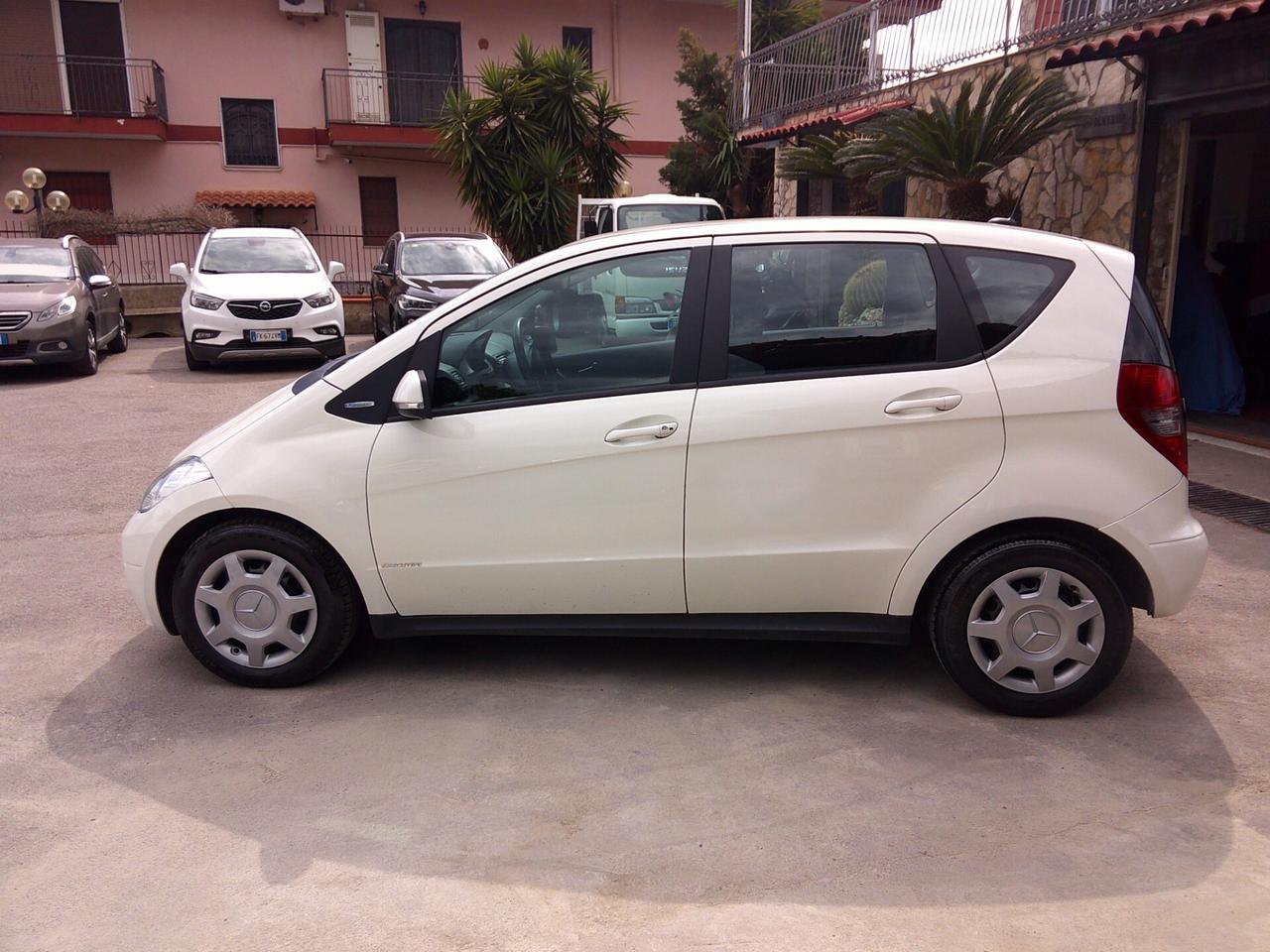 Mercedes-benz A 160 136000 KM BENZINA 2010