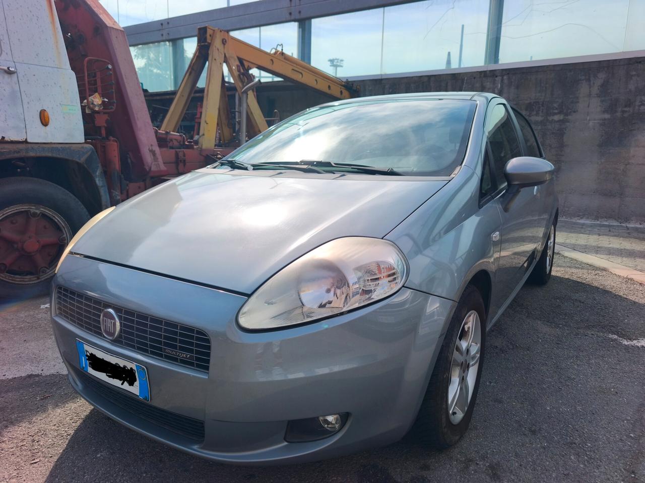 Fiat Grande Punto 1.3 ok neopatentati l'unico proprietario