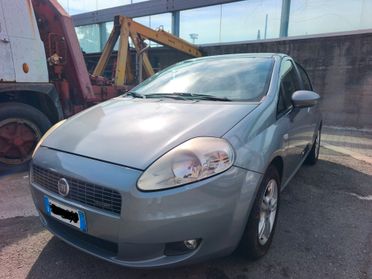 Fiat Grande Punto 1.3 ok neopatentati l'unico proprietario