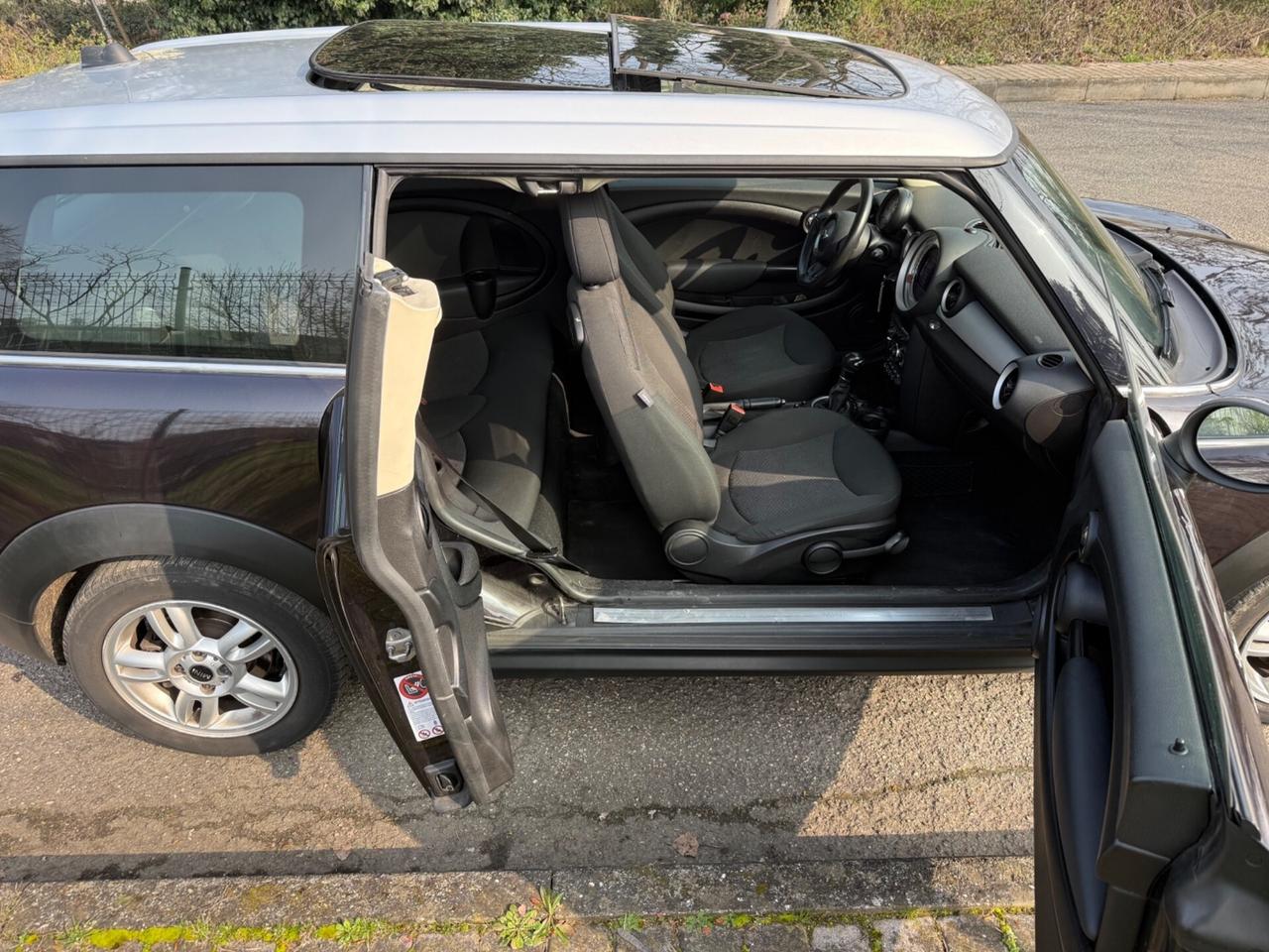 Mini Cooper Clubman AUTOMATICA-2013 BENZINA 1.6