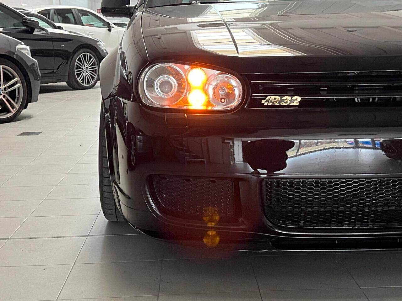 Volkswagen Golf R32