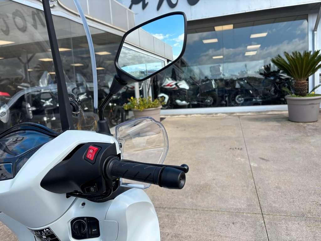 Honda SH 350 Nuovo pronto consegna Tuo a solo 65 Euro al mese