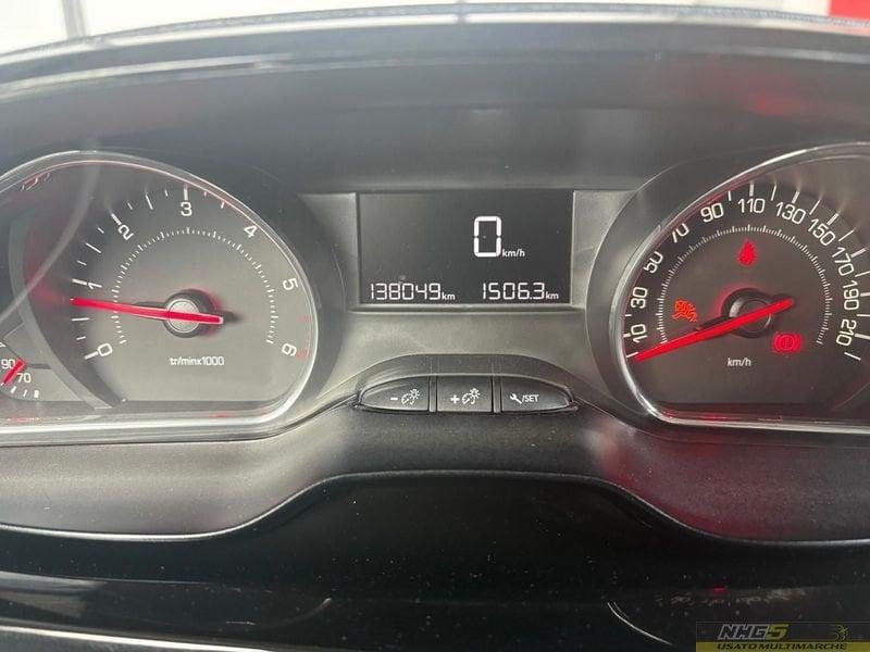 Peugeot 208 1.4 HDi 68 CV 5 porte Allure