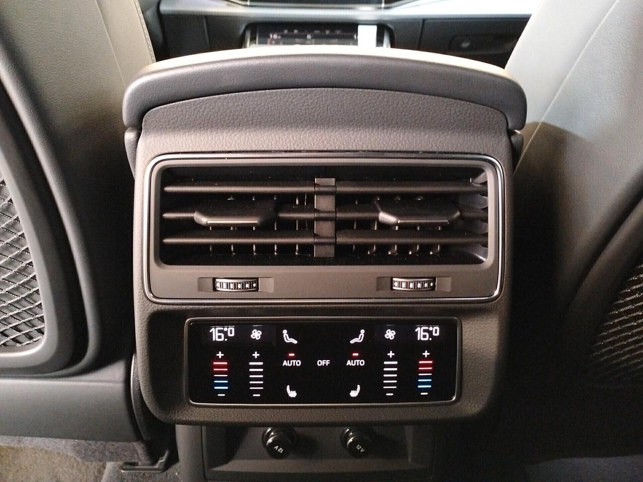 Audi Q8 3.0 tdi mhev Sline quattro 286cv tip tronic IVA ESPOSTA