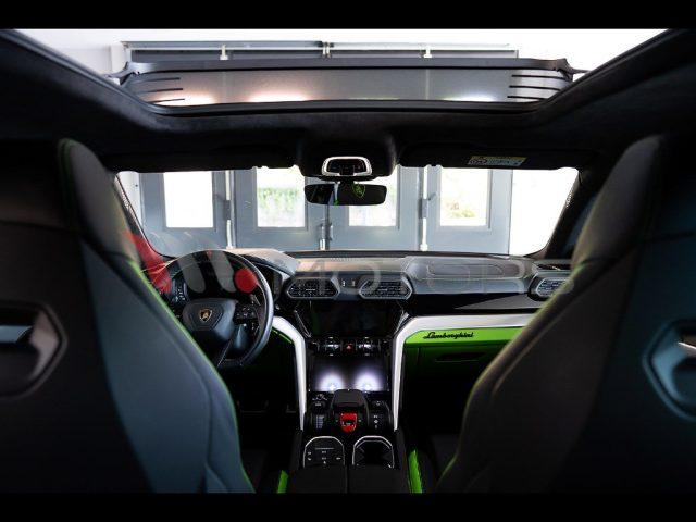 LAMBORGHINI Urus S 4.0 V8 666 CV