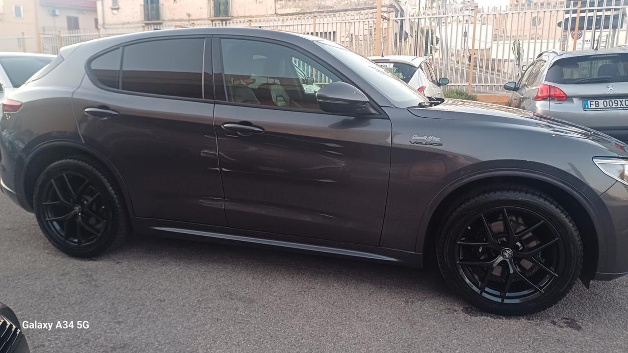 Alfa Romeo Stelvio 2.2 210 CV AT8 Q4 " Veloce Tì "