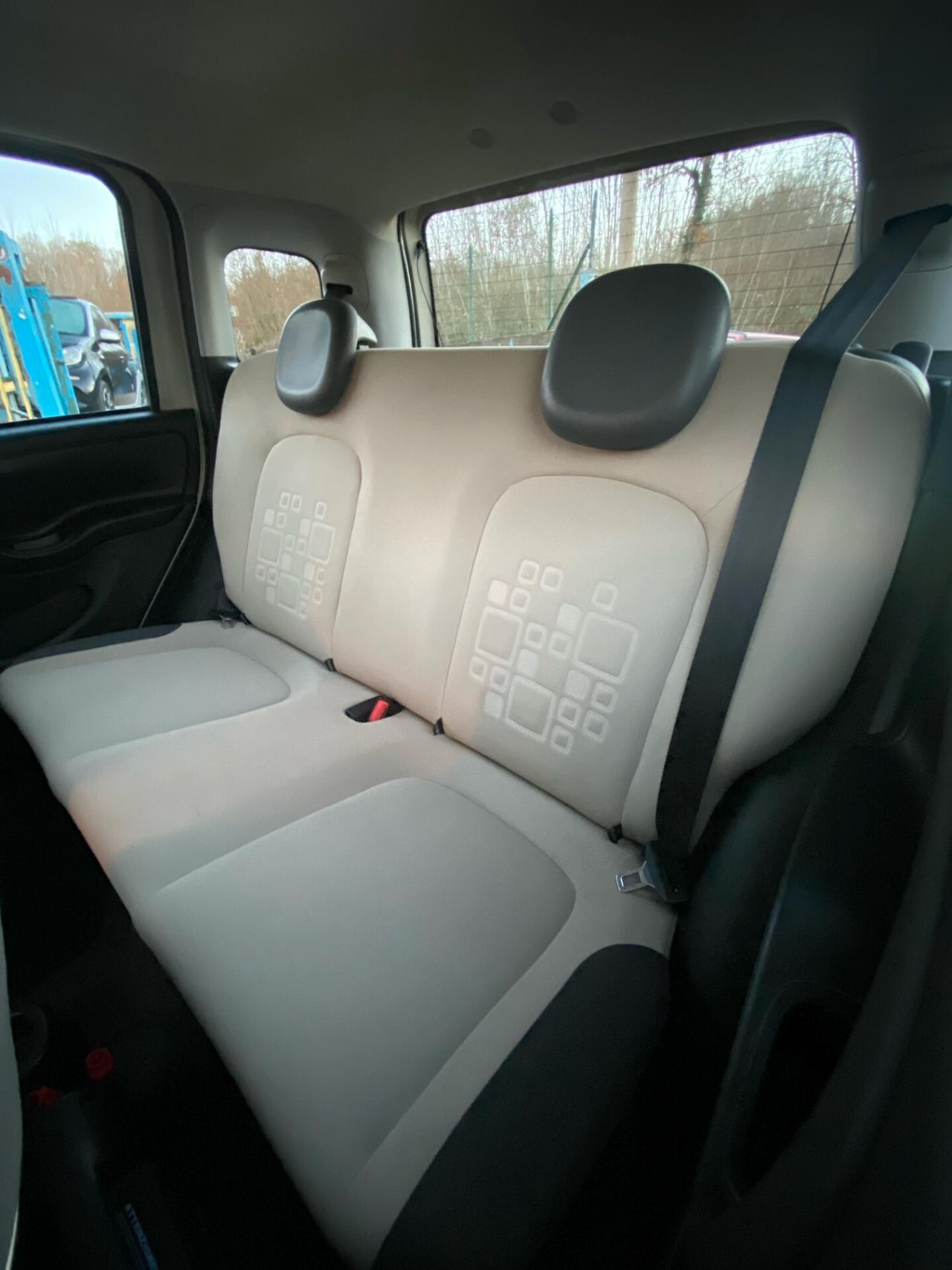 Fiat Panda 0.9 TwinAir Turbo Natural Power Lounge