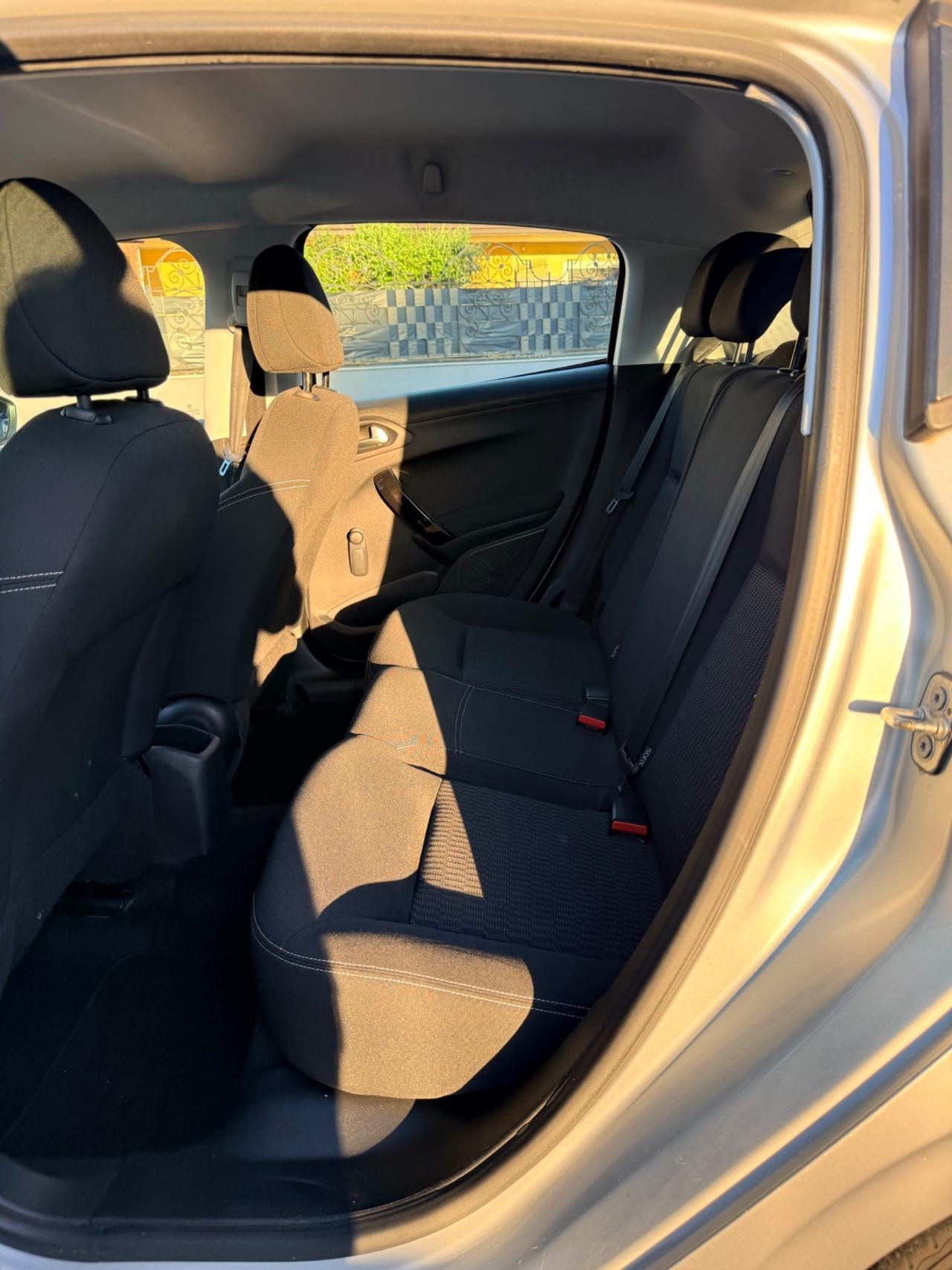 Peugeot 208 PureTech 82 Stop&Start 5 porte Allure