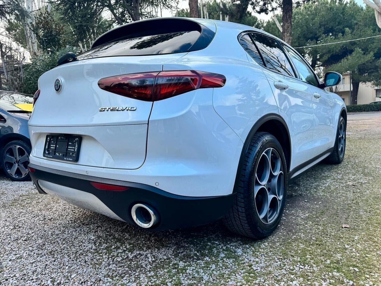 Alfa Romeo Stelvio 2.2 Turbodiesel 210 CV AT8 Q4 Sport Edition