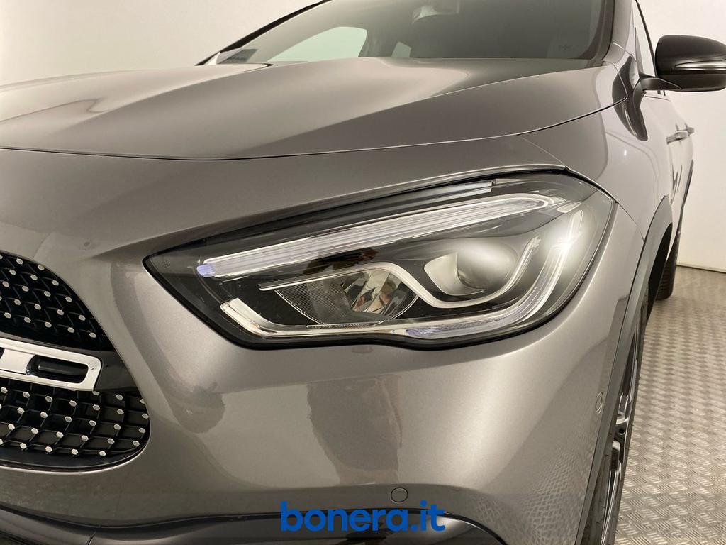 Mercedes GLA 200 200 D Premium 8G-DCT
