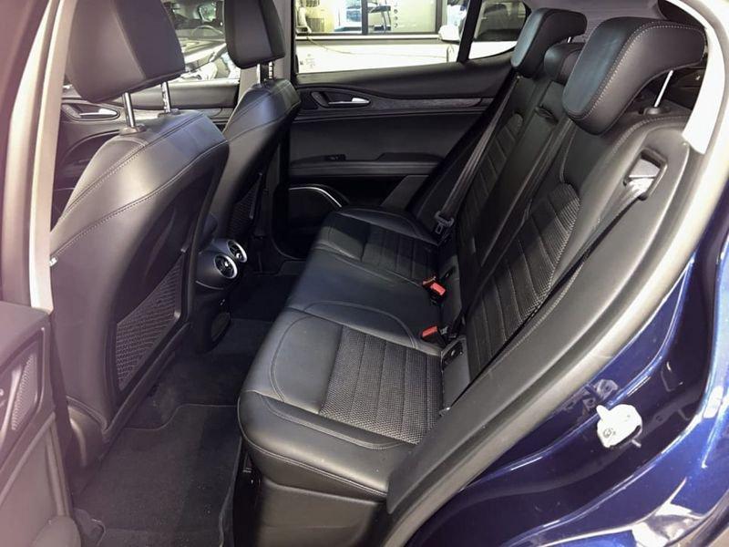 Alfa Romeo Stelvio 2.2 T BUSINESS Q4 210CV AUTO MY19