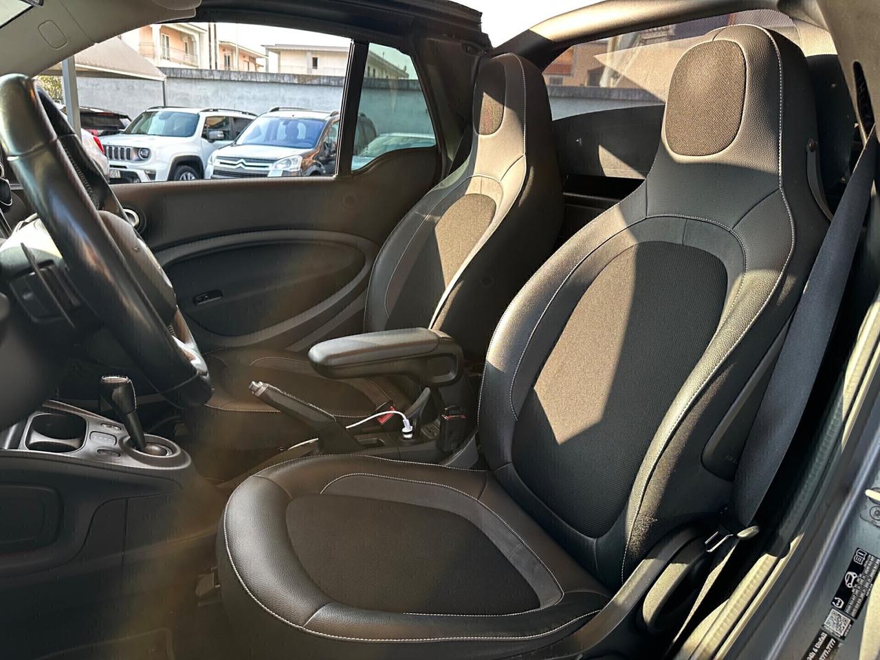 Smart ForTwo BRABUS 0.9 Turbo Twinamic Cabrio
