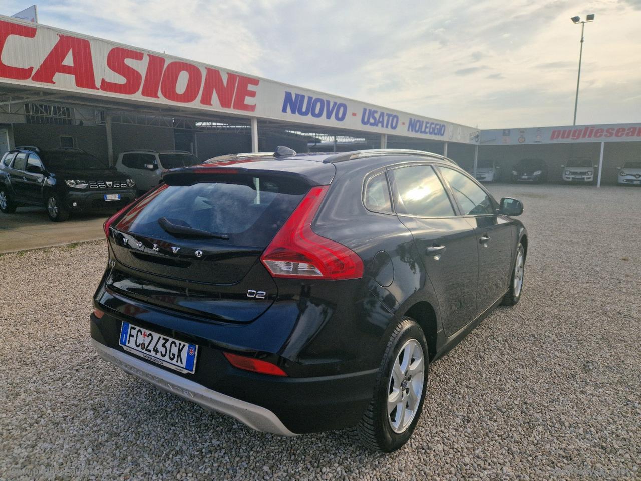 VOLVO V40 Cross Country D2 1.6 Momentum