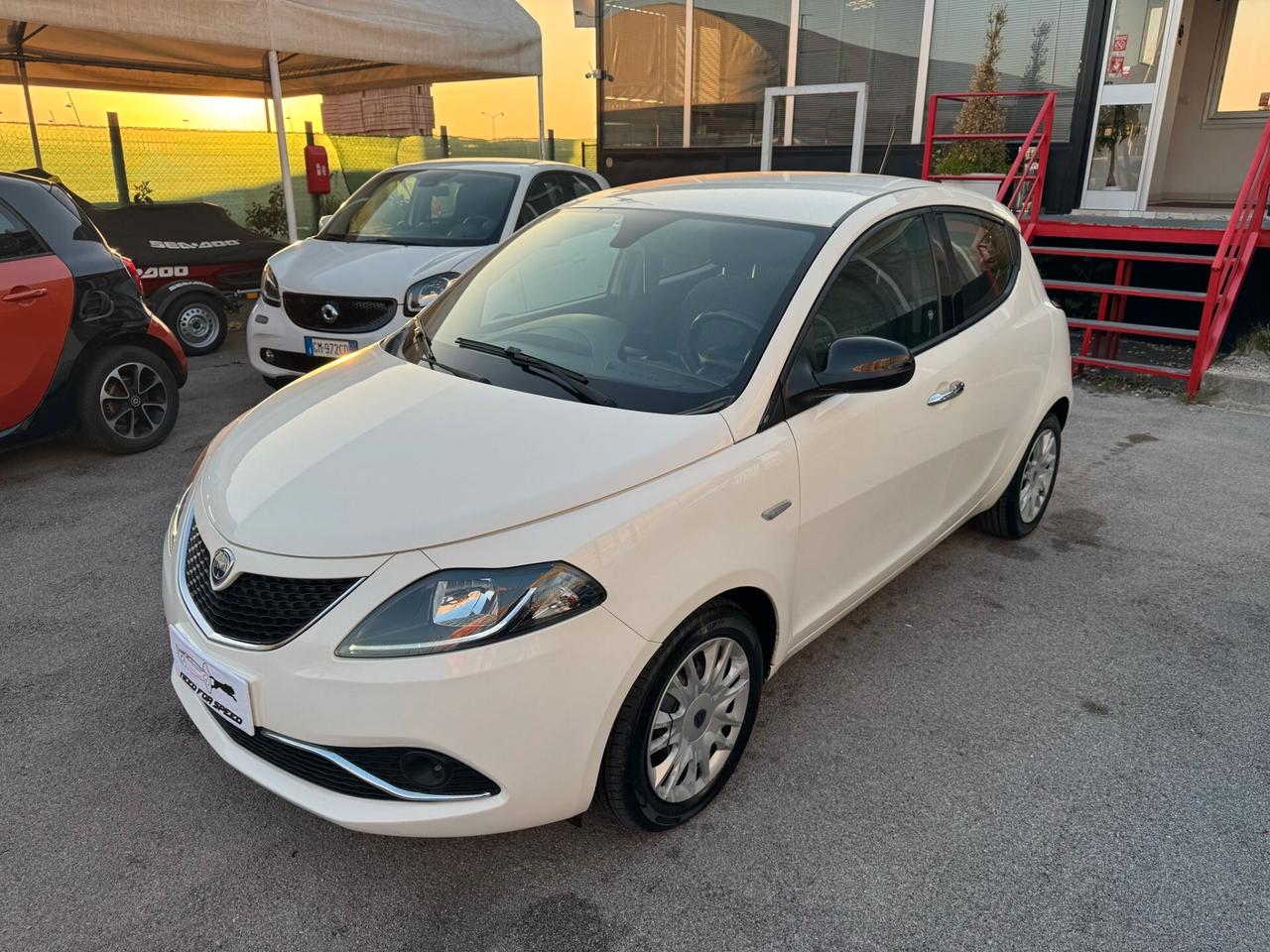 Lancia Ypsilon 1.3 MJT 16V 95 CV 5 porte S&S Gold