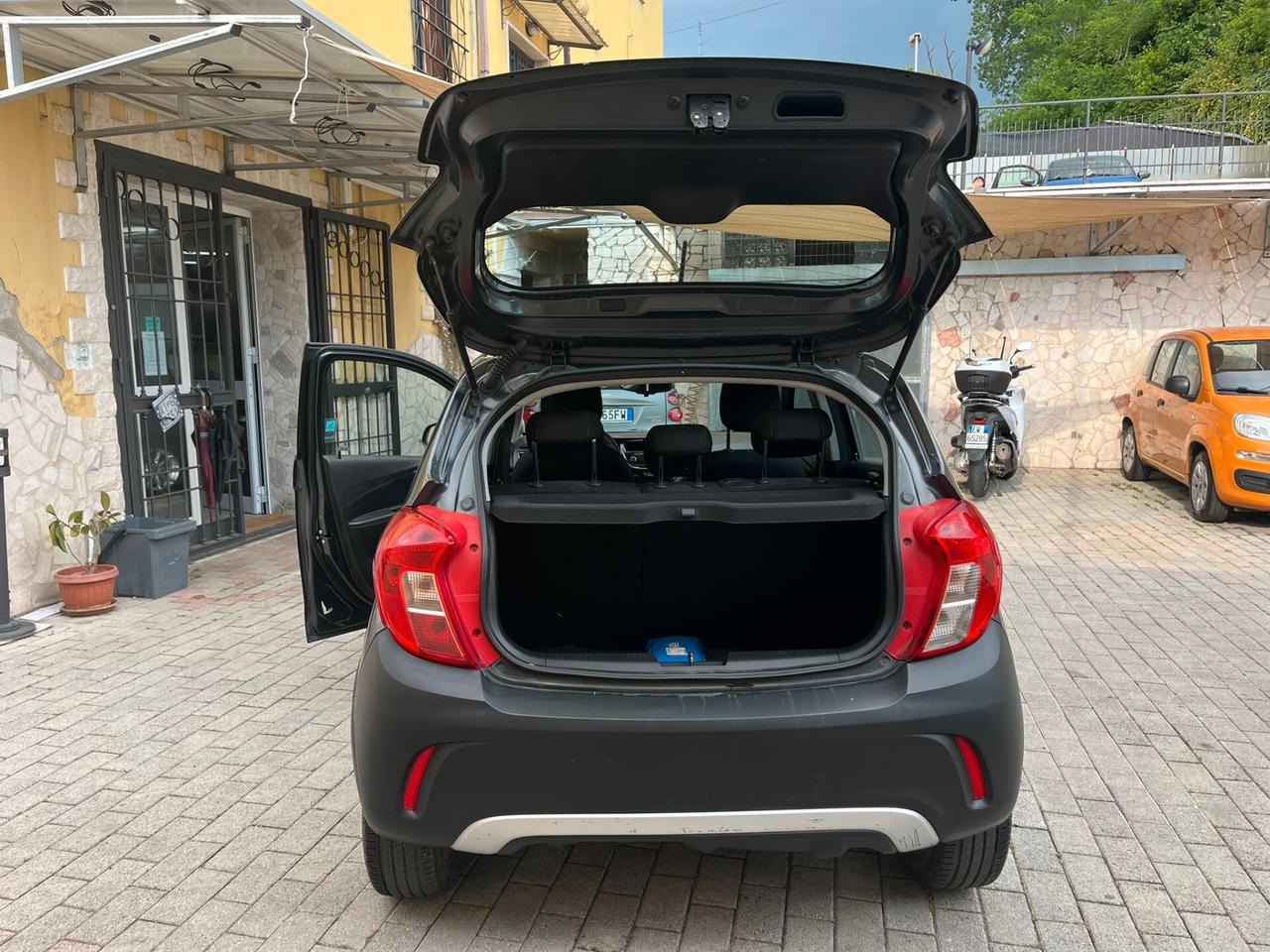 Opel Karl Rocks 1.0 73 CV GPL