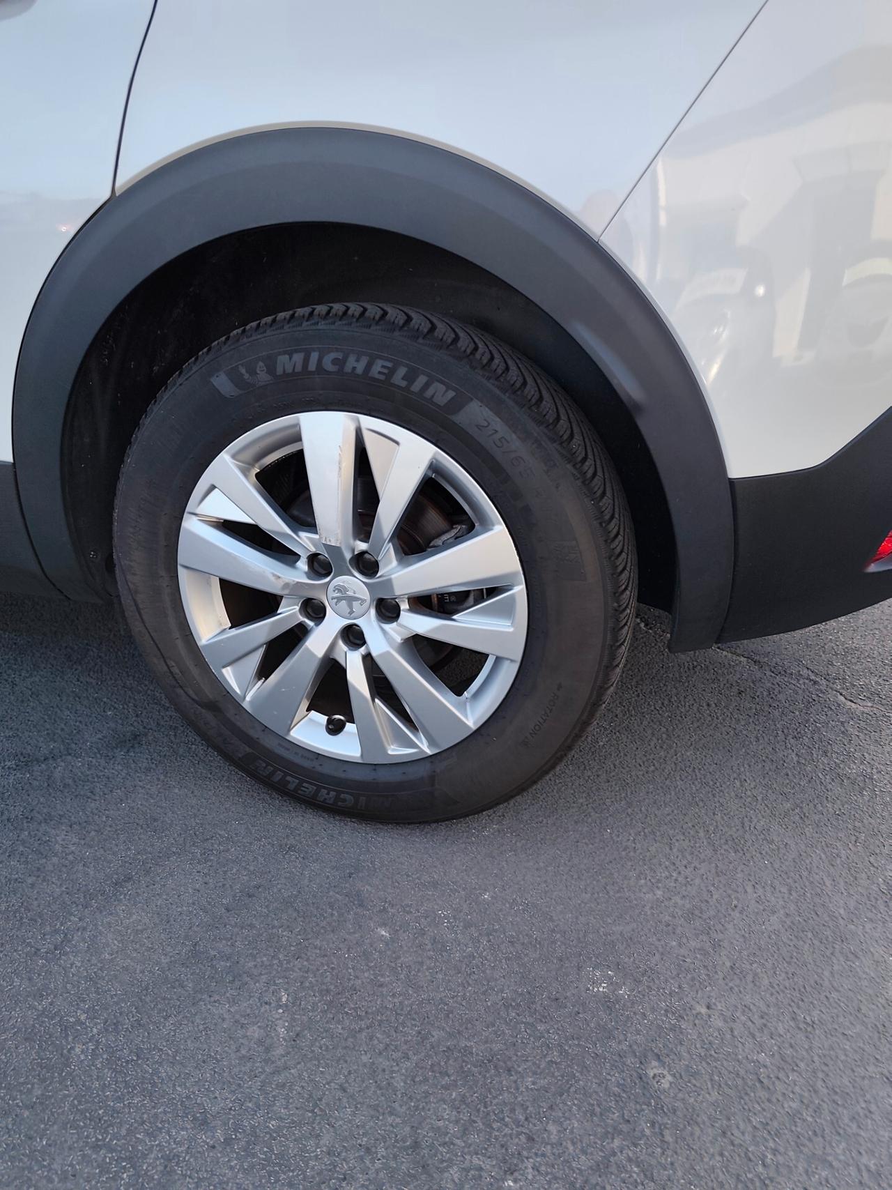 Peugeot 3008 BlueHDi 130 S&S BUSINESS 10/2021