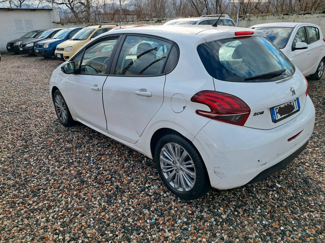 Peugeot 208 1.6hdi 75cv