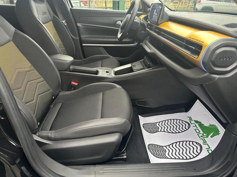 Jeep Avenger full-electric Summit fwd 156cv auto