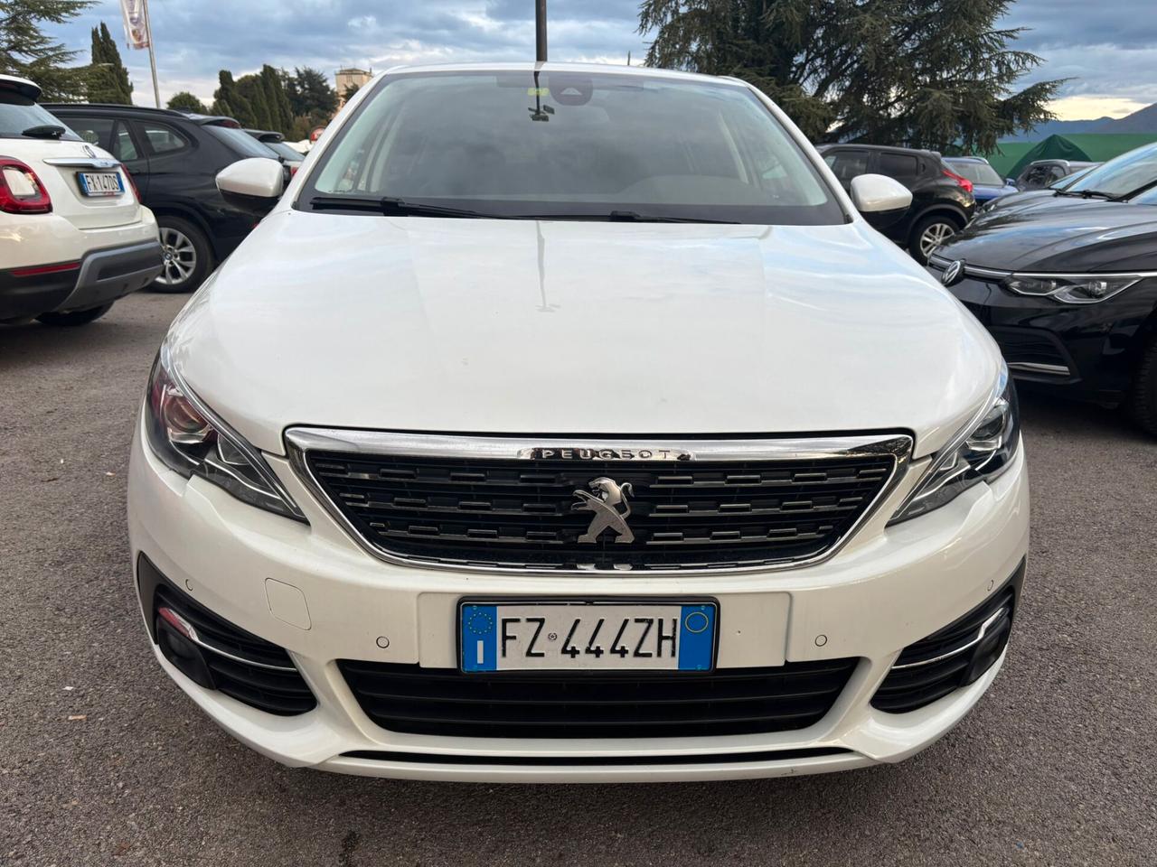 Peugeot 308 BlueHDi 130 S&S Allure