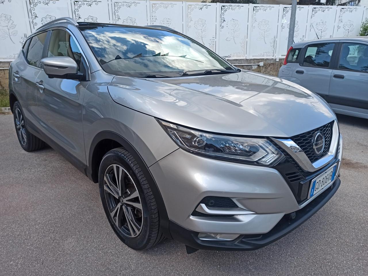Nissan Qashqai 1.5 dCi 115 CV N-Connecta Tetto Panoramico